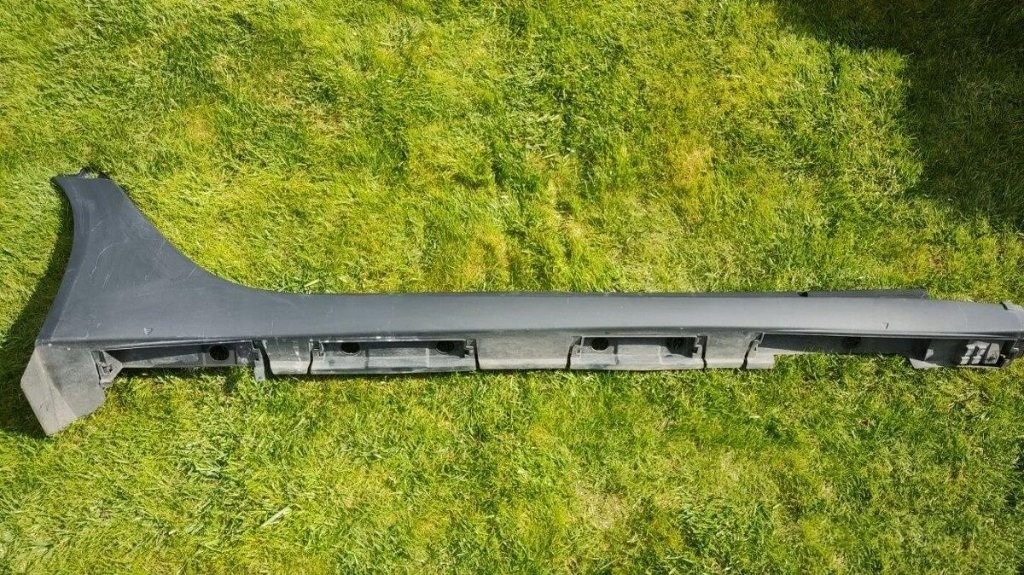 Toyota Aygo X - kryt prah podbeh / Kia Rio III 3 - maska - 6