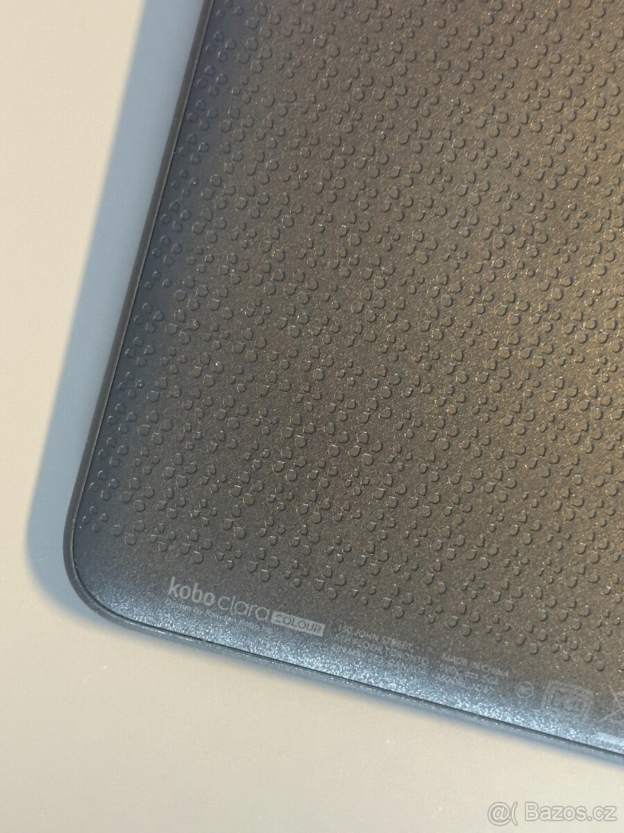 Čtečka knih KOBO CLARA COLOUR 16GB N367 + obal - 6