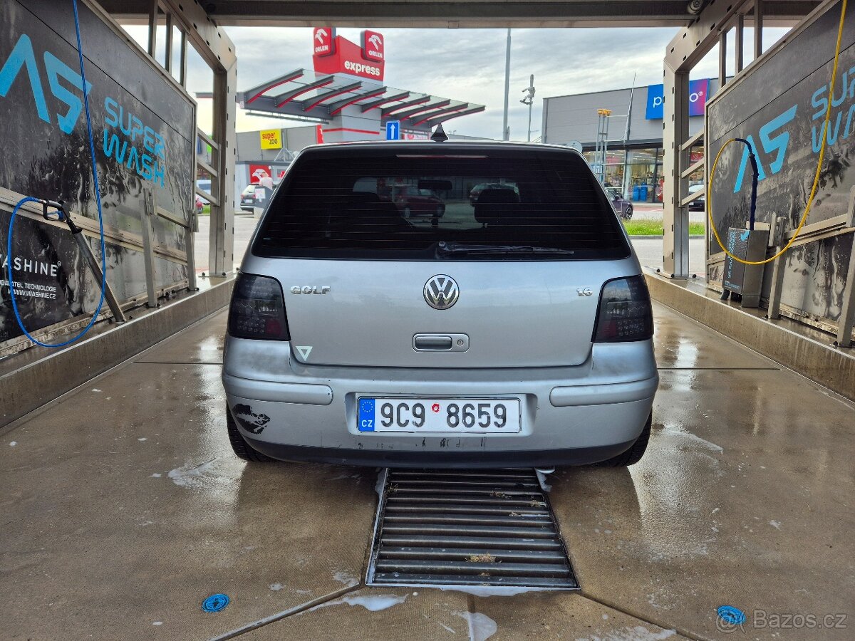 VW Golf IV, 1,6 - 77kw - 6