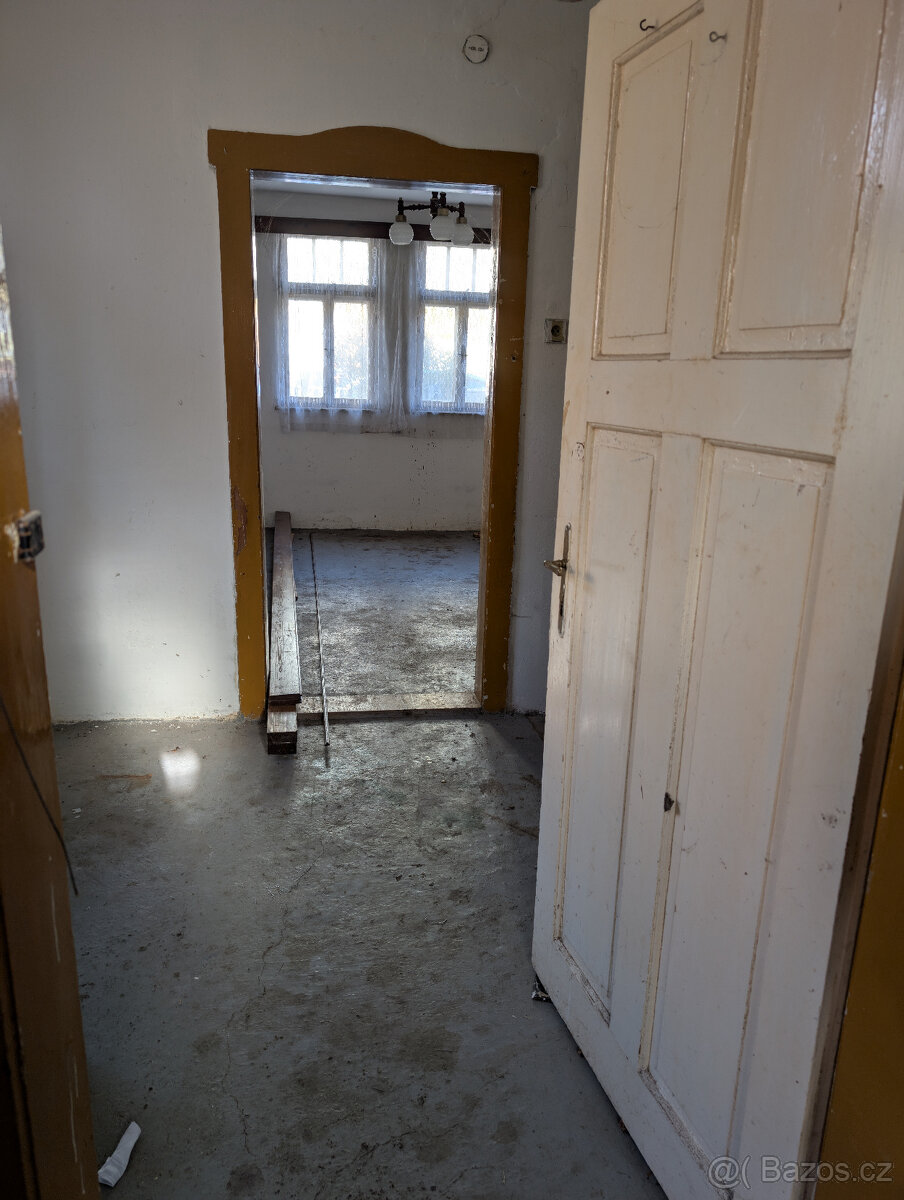 Rodinný dům určený k rekonstrukci - 6