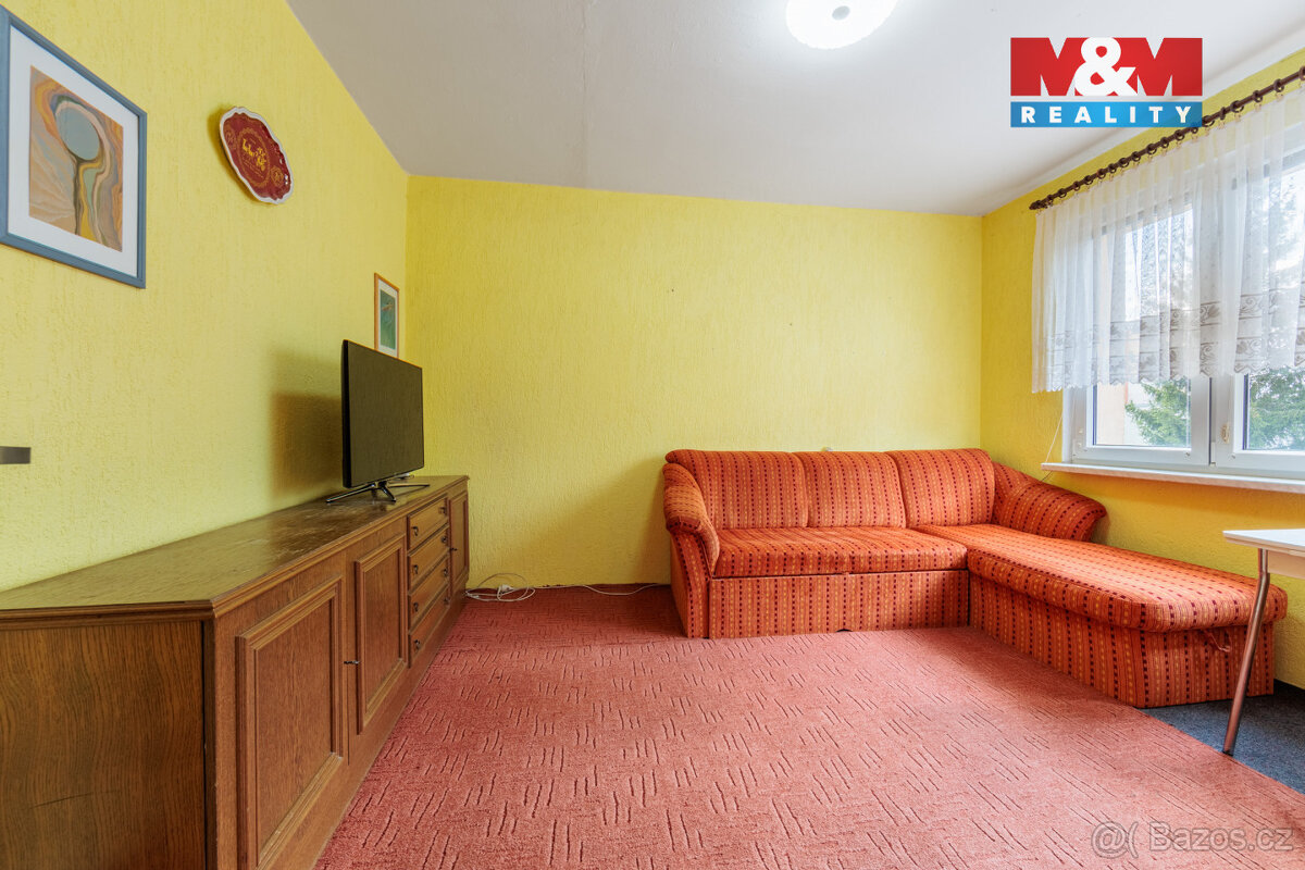 Prodej bytu 3+1, 69 m², Nová Role, ul. 1. máje - 6