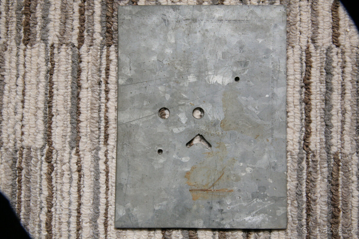 Raritní stolní hodiny se skrytou pokladničkou - 6