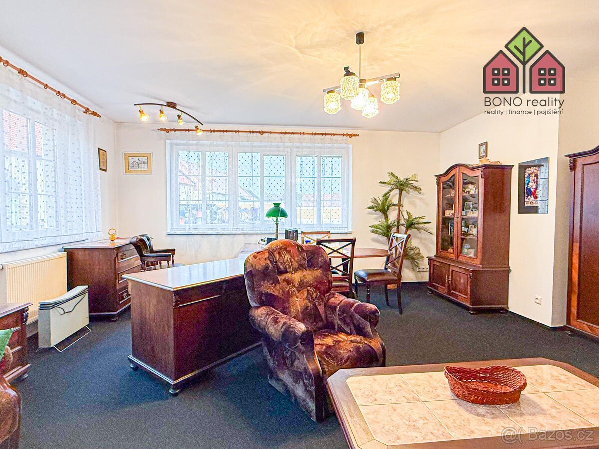 Víceúčelový areál, RD, kanceláře, bazén, vedlejší stavby, pa - 6