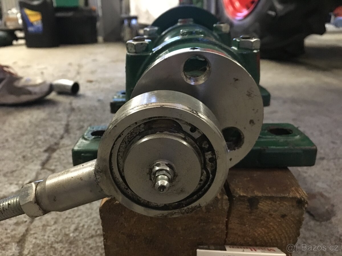 Hřídel s domečkama SKF - ojnice - 6