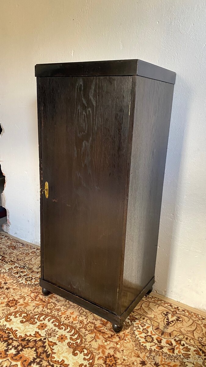 Malá skříňka - 6