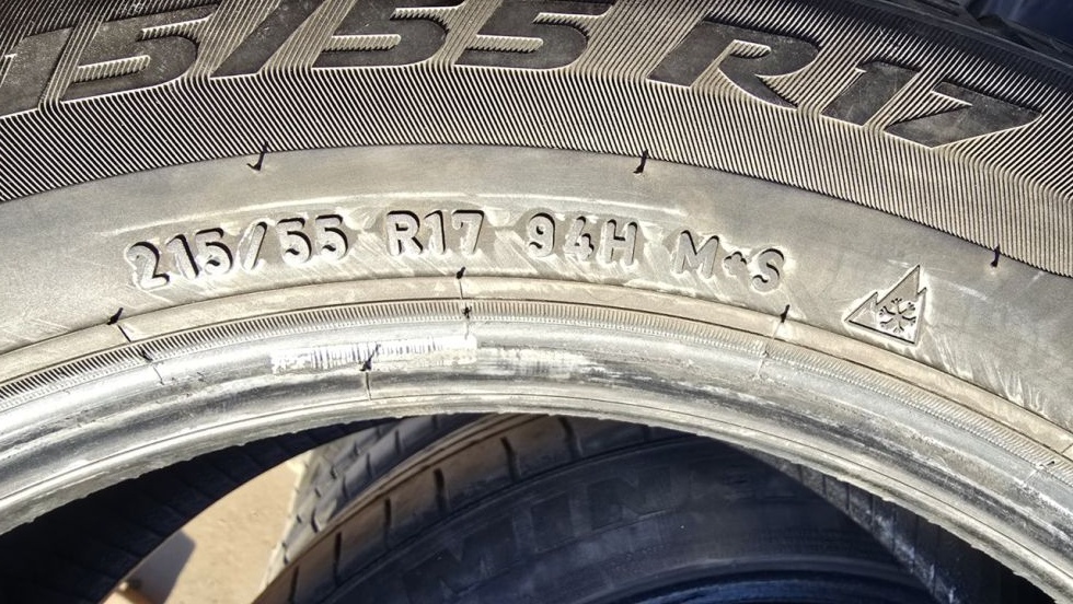 Zimní pneu 215/55/17 Pirelli - 6