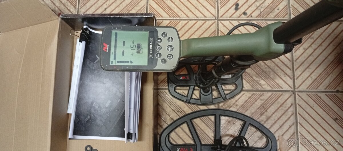Detektor kovu Minelab XTerra PRO - 6