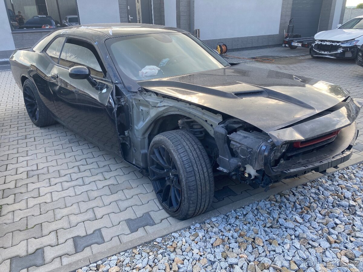 Dodge Challenger 5.7 HEMI 2017 - 6