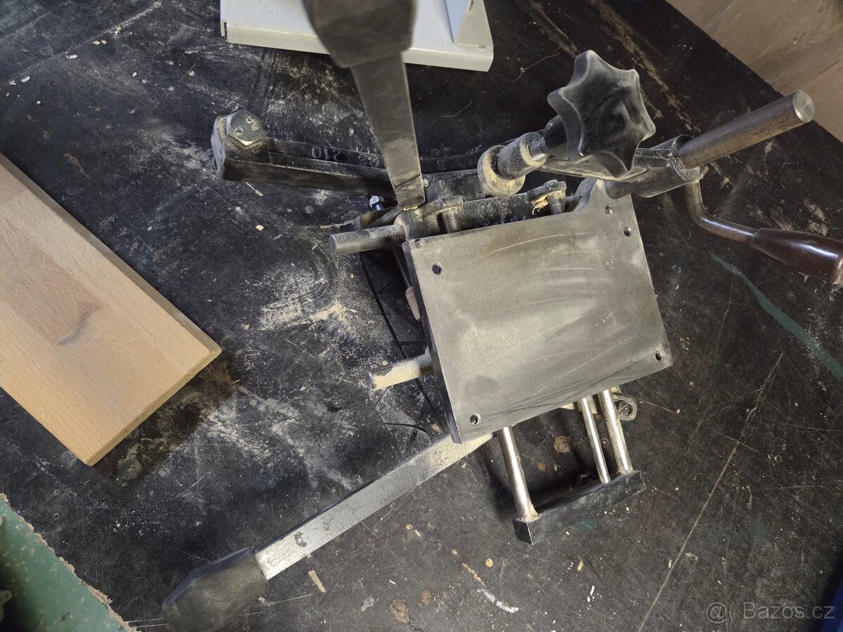 Univerzální dřevoobráběcí stroj UMDS2A - 6