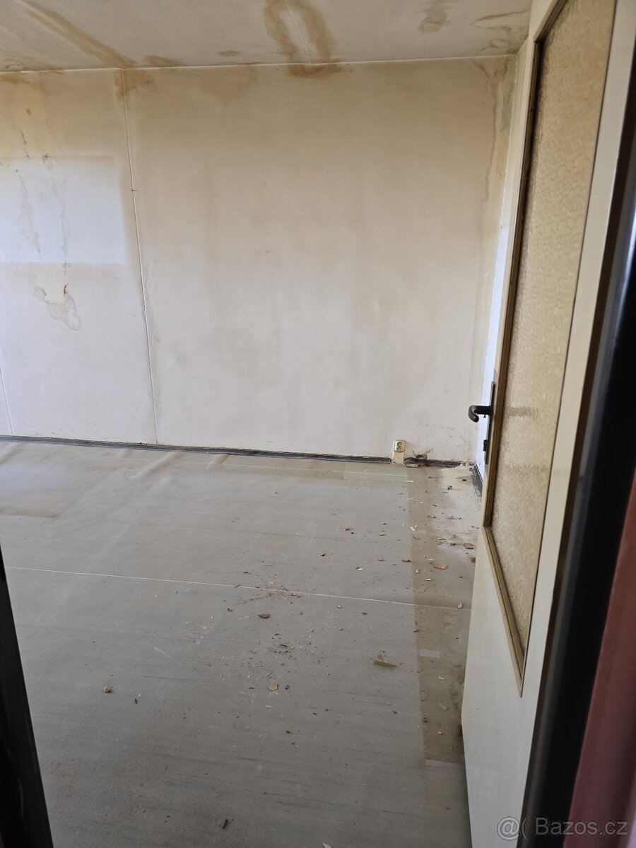Prodej bytu 3+1 ve Štětí (Stračenská 615) - 6