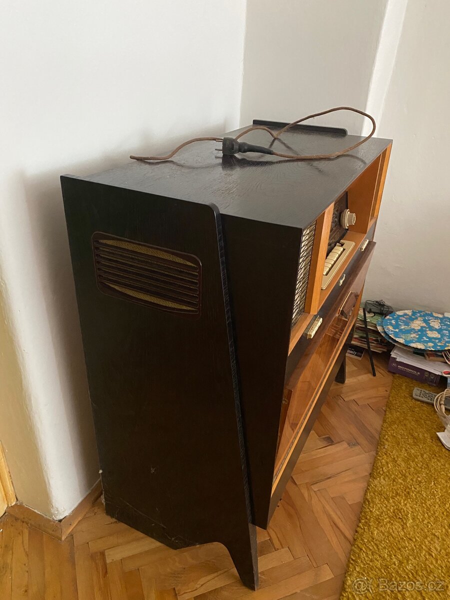 Starožitné rádio s gramofonem Tesla Copélia - 6