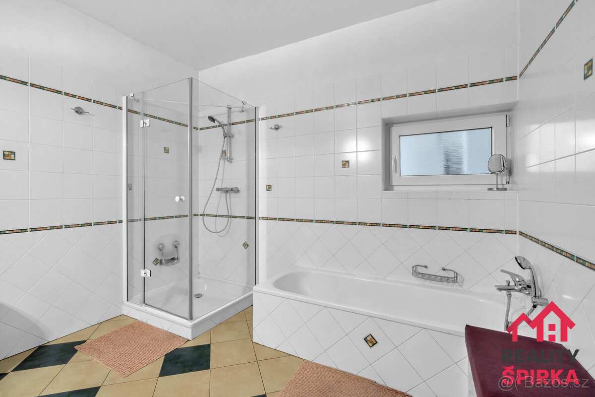 Prodej RD 5+1, CP 5.677 m², Jaroměřice - 6