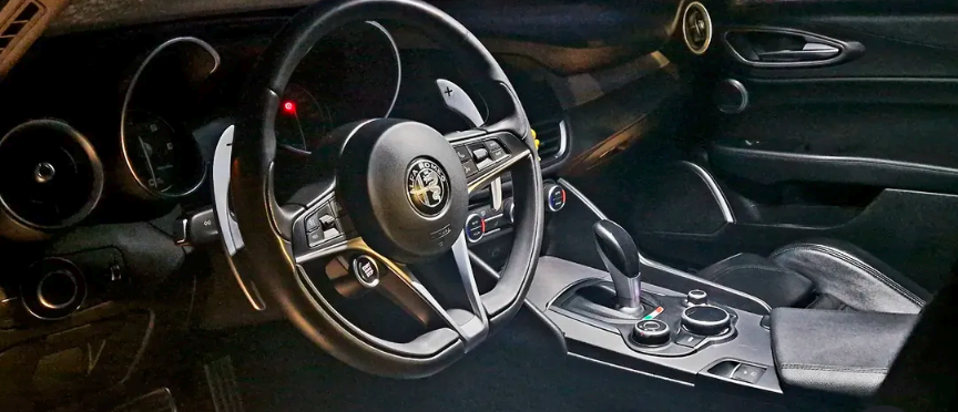 Alfa Romeo Giulia 2,2 jtd Veloce Q4 - 6