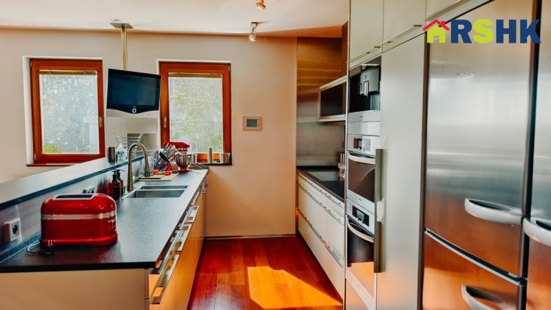 Výjimečný obytně-komerční objekt - 6