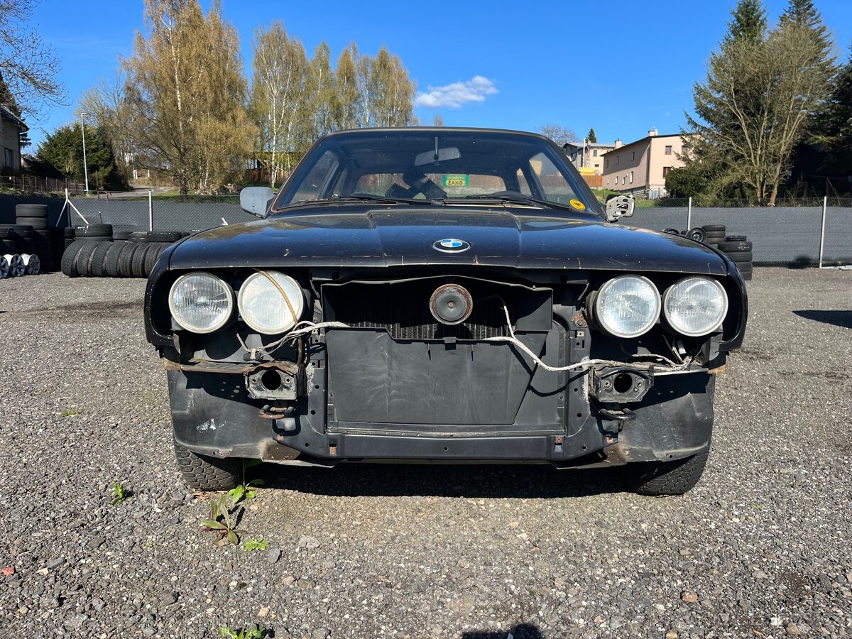 BMW E30 318i Coupe chromák - 6