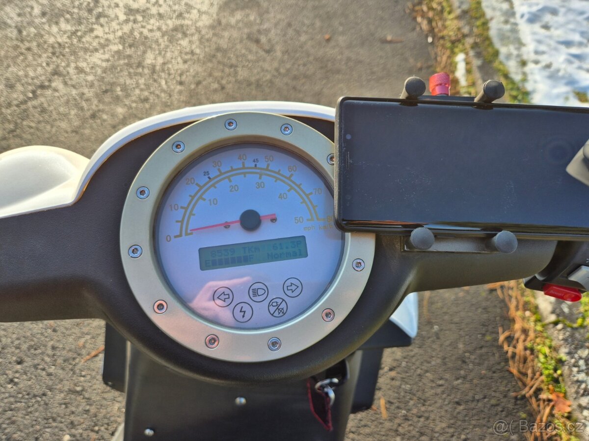 Elektrický skůtr E-max - 6