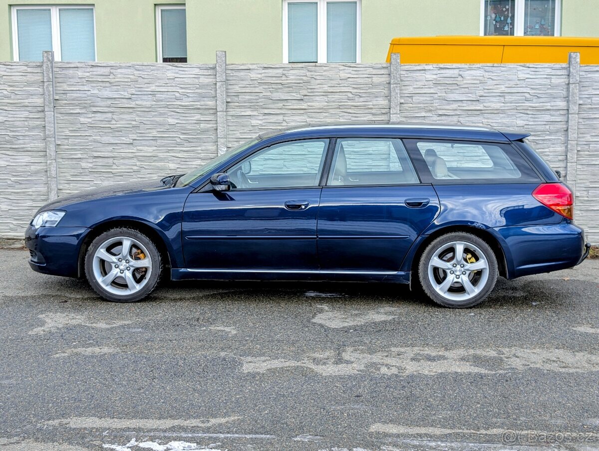 Subaru Legacy 3.0i 180 kw - 6