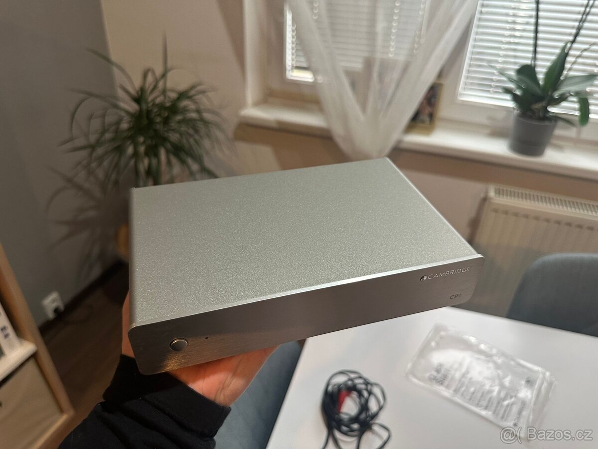 cambridge předzesilovač - 6