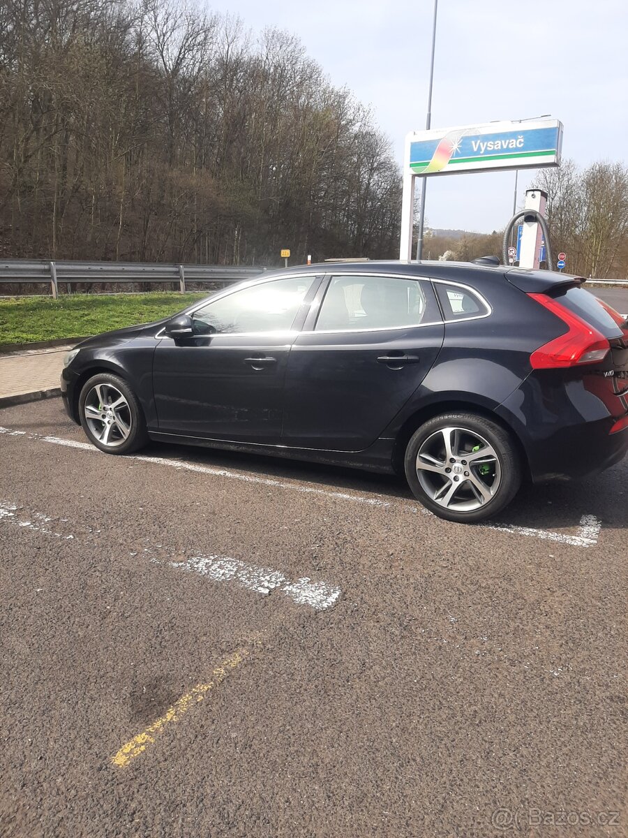 Volvo V40 D2 1.6.tdi 83 kw - 6