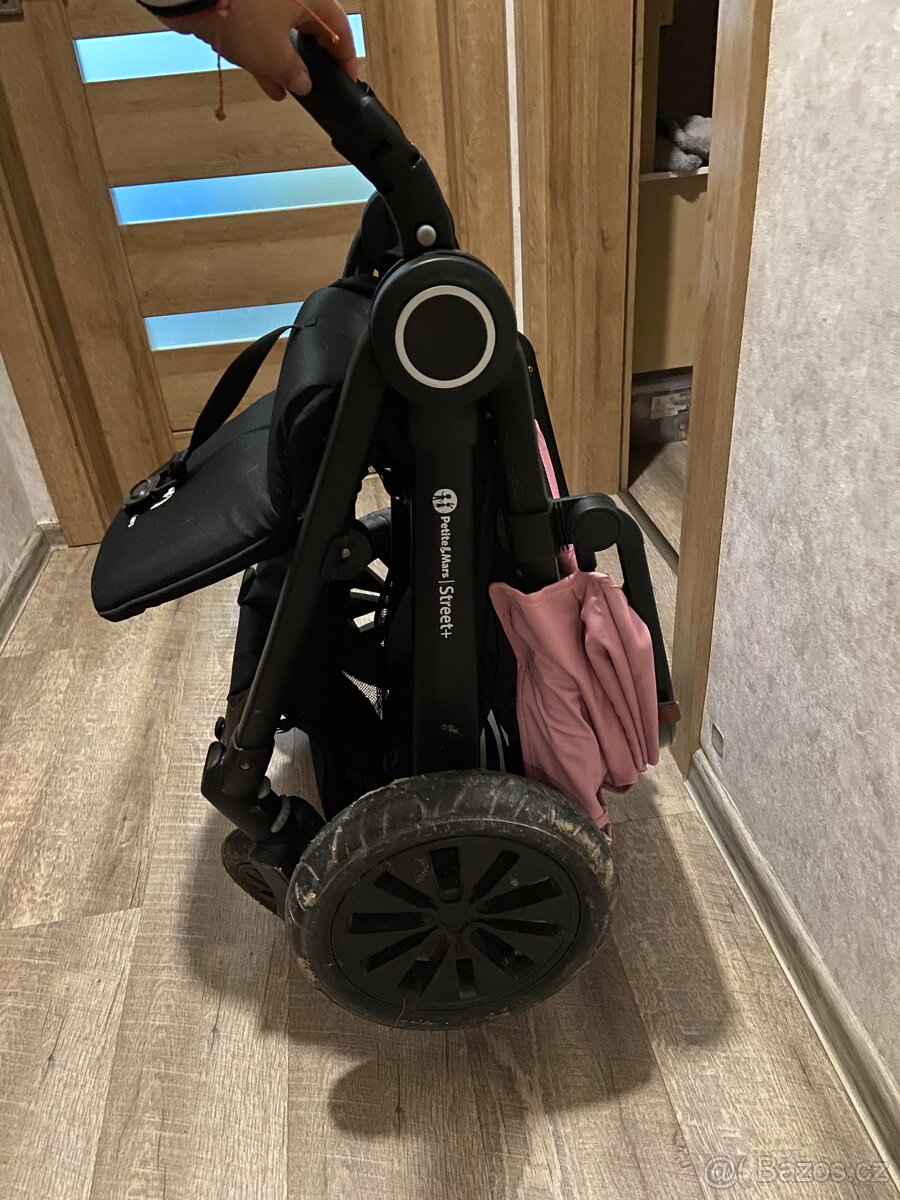 Sportovní kočárek Petite&Mars street air - 6