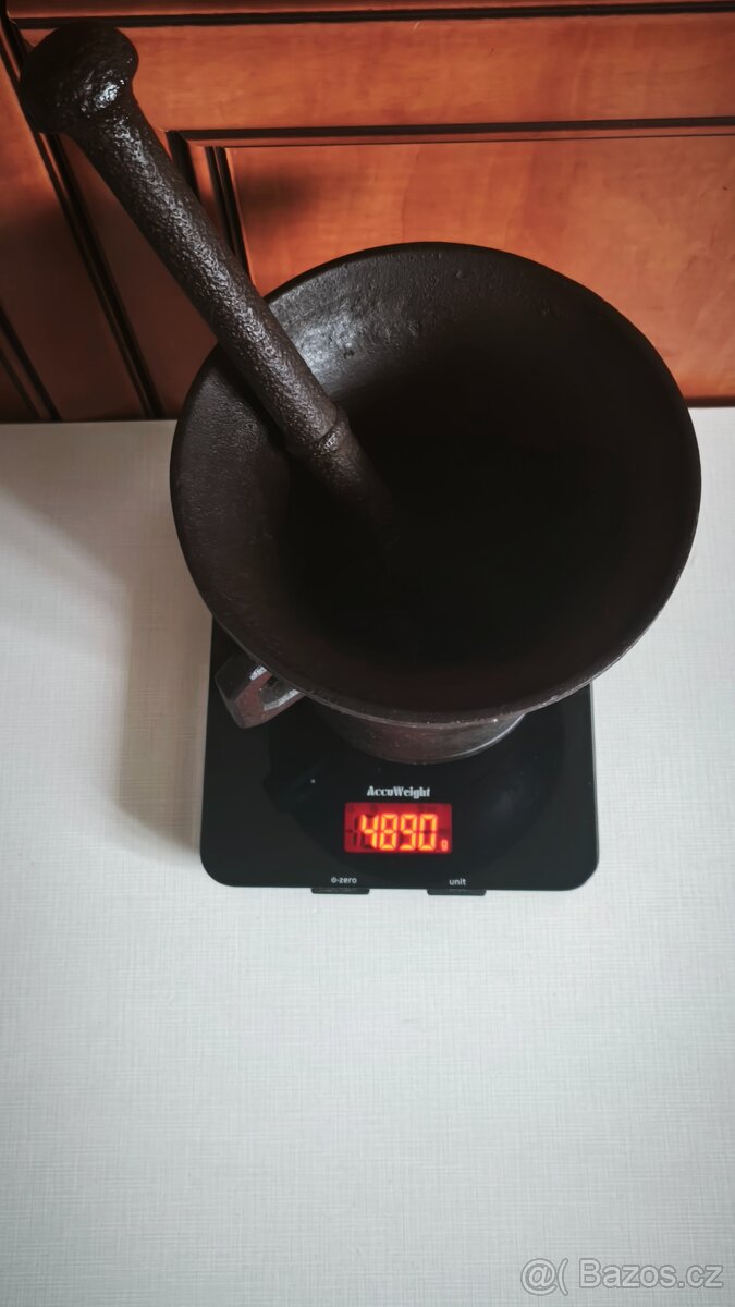 4 + starožitný litinový hmoždíř. - 6