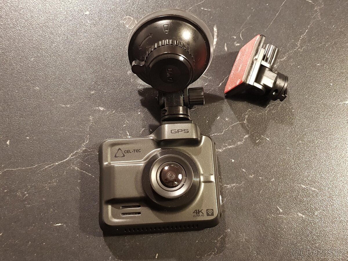 Palubní kamera CEL-TEC 4K DUAL GPS - 6