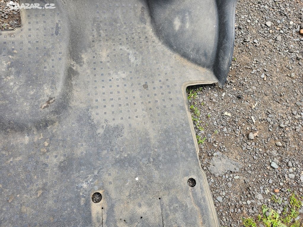 Gumová podlaha VW T5 T5.1 - 6