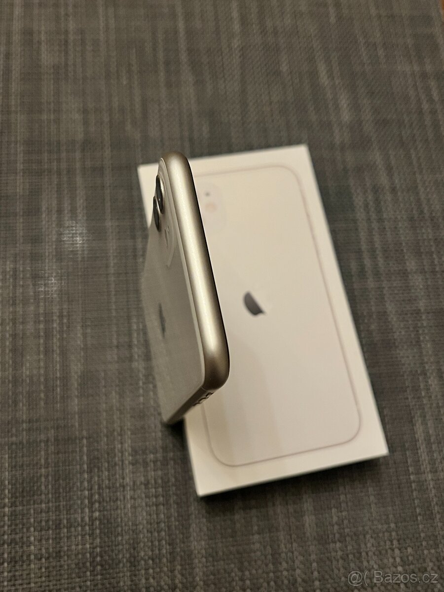Apple iPhone 11 64GB White - 6