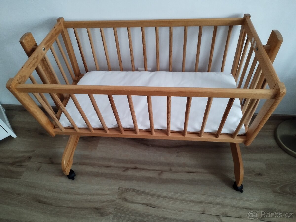 Dřevěná kolébka pro miminko - 6