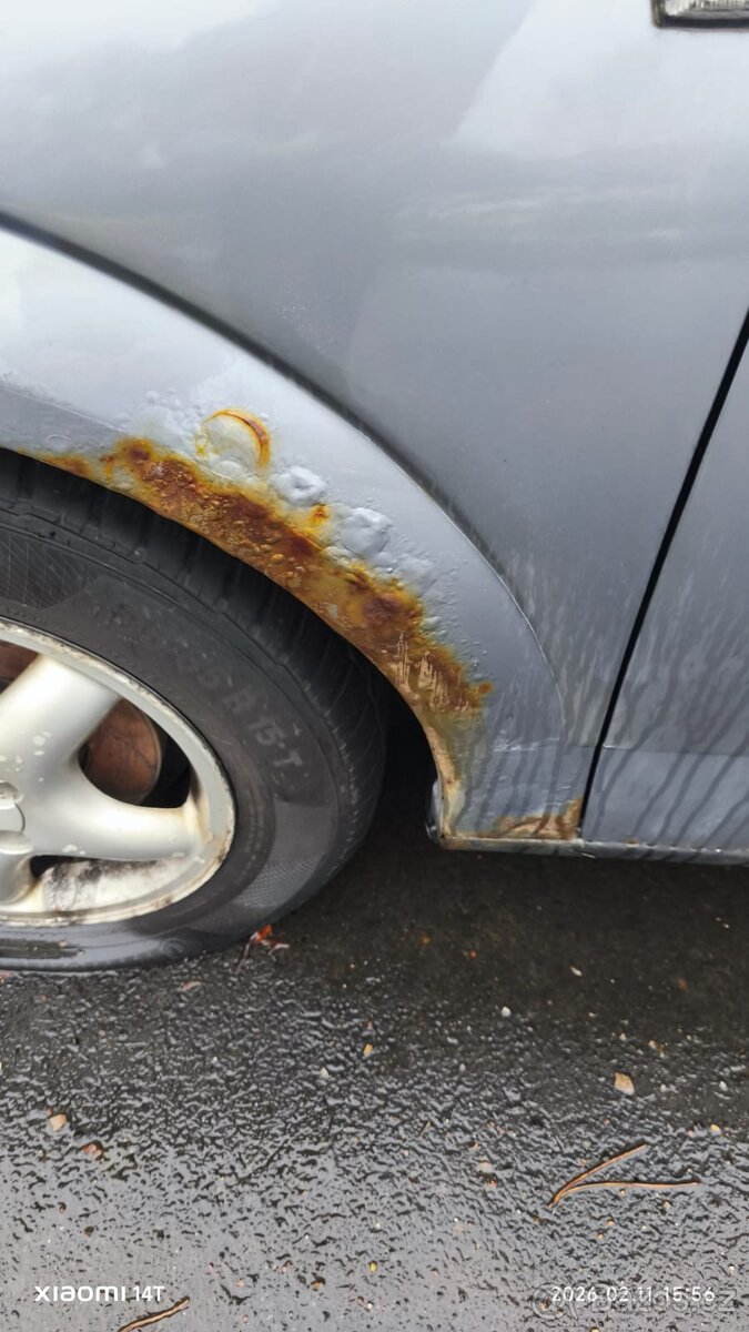 Na náhradní díly nebo opravu - 6