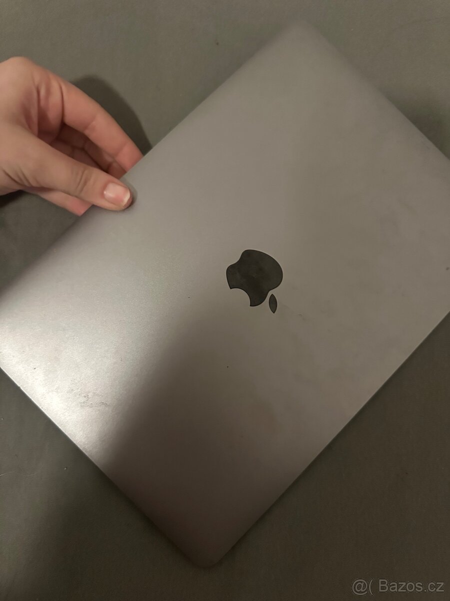 Macbook - 6
