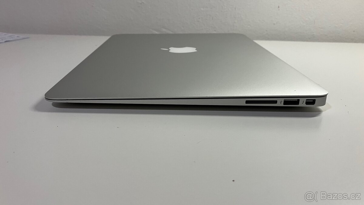 Macbook Air 13” 2015 top stav - 6