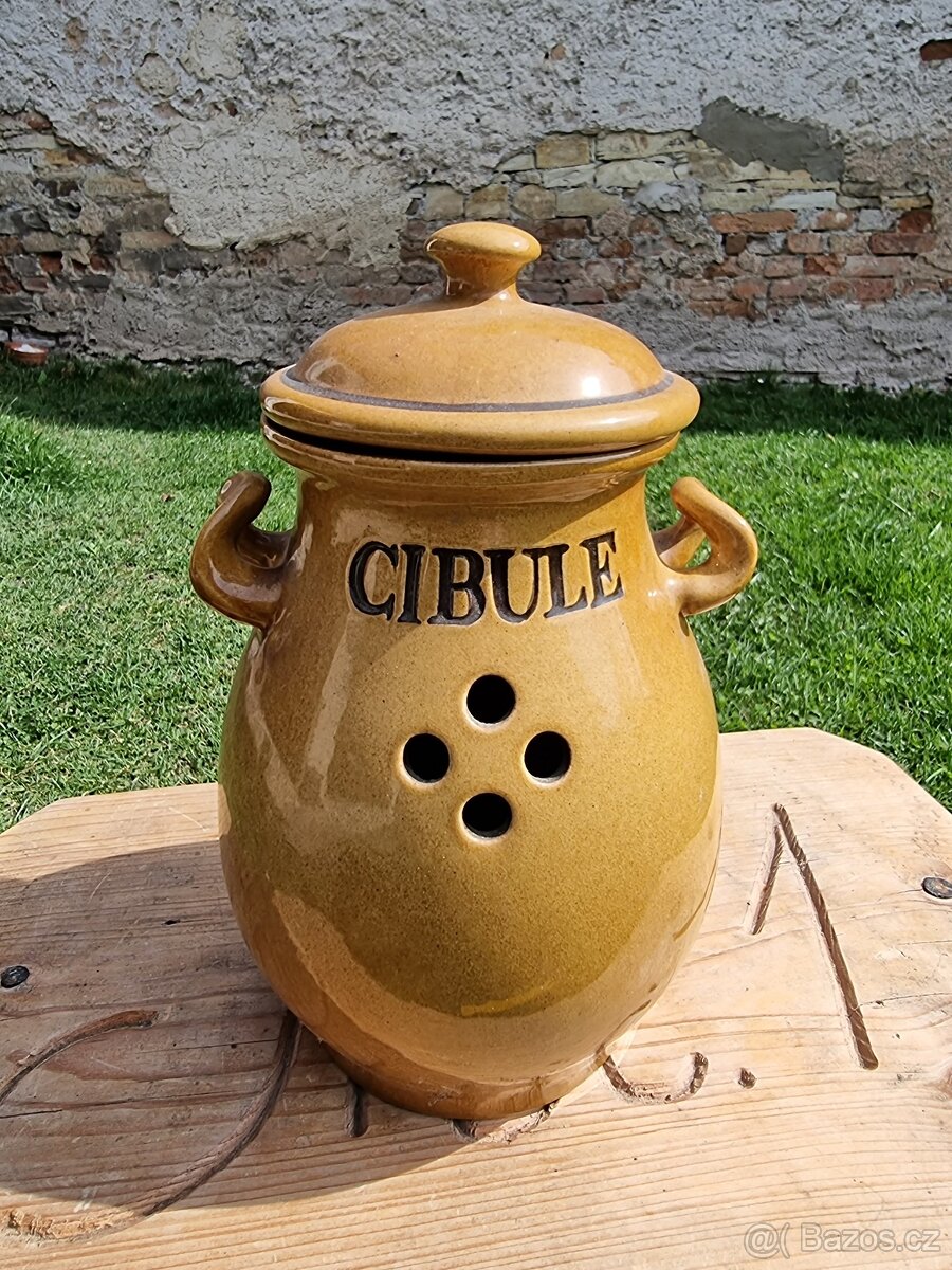 Na cibuli, česnek a koření - 6