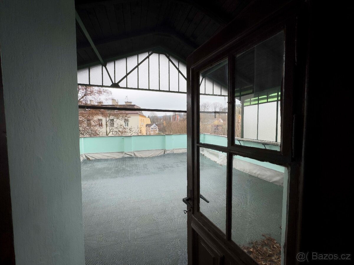 Pronájem bytu 3kk s terasou v centru Jablonce nad Nisou - 6