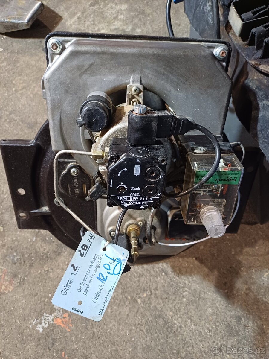 Buderus na lehký topný olej ..teplovodní - 6