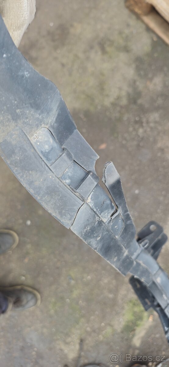 Chladicova stena audi A4 B8 8K 8K0885594J - 6