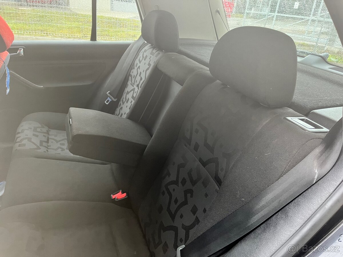 Golf IV 1.4 16V 55kw - 6