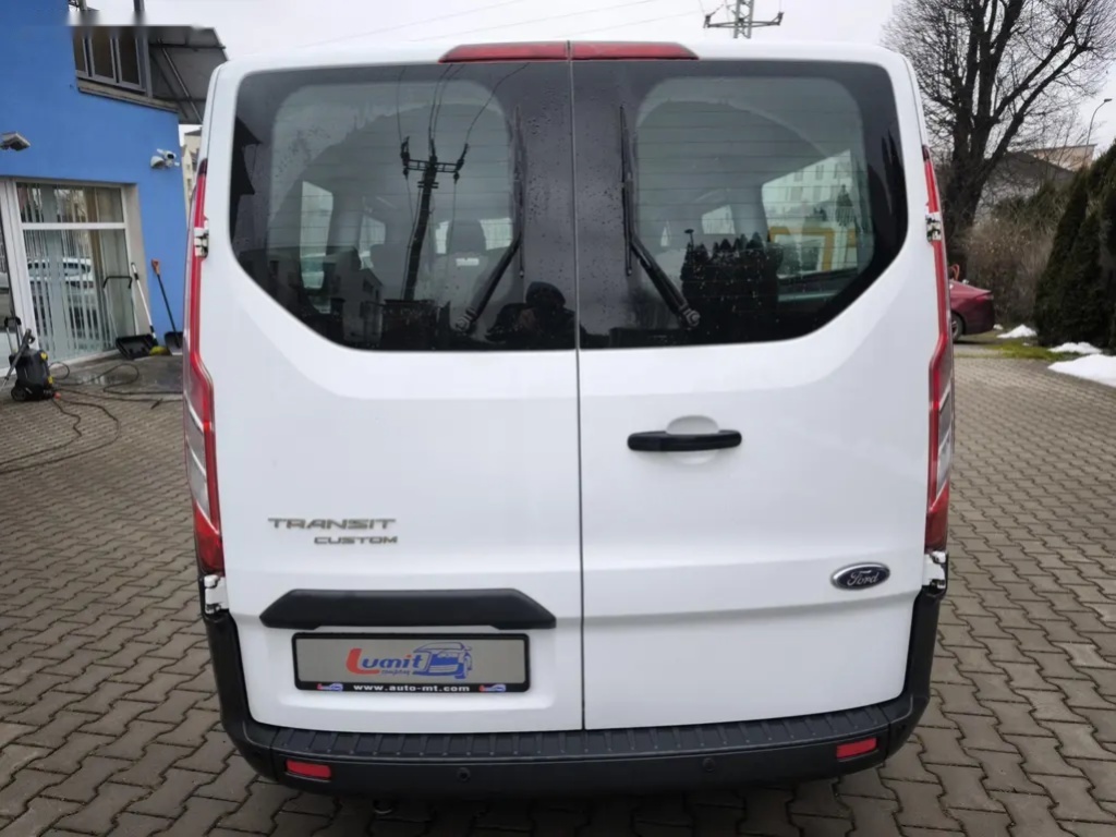 Ford Transit Custom, 2.0 TDCi L2H1 9 míst - 6