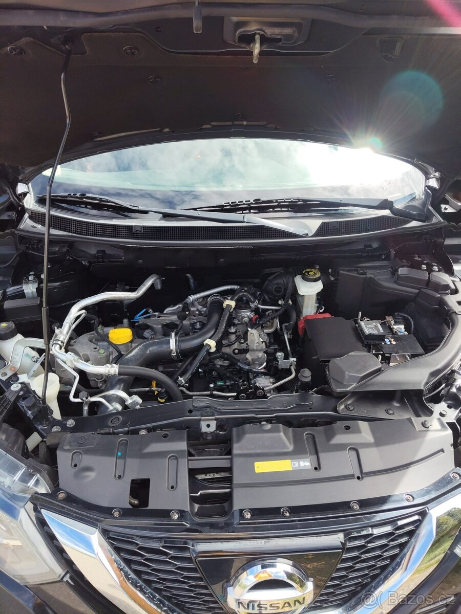 NISSAN QASHQAI 1,2 - 6