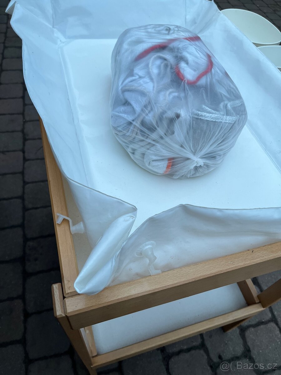 Přebalovací pult IKEA Sniglar - 6