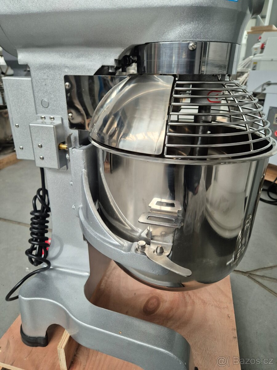 KUCHYŇSKKÝ ROBOT 20L ŠLEHAČ HNĚTAČ TĚSTA - 6