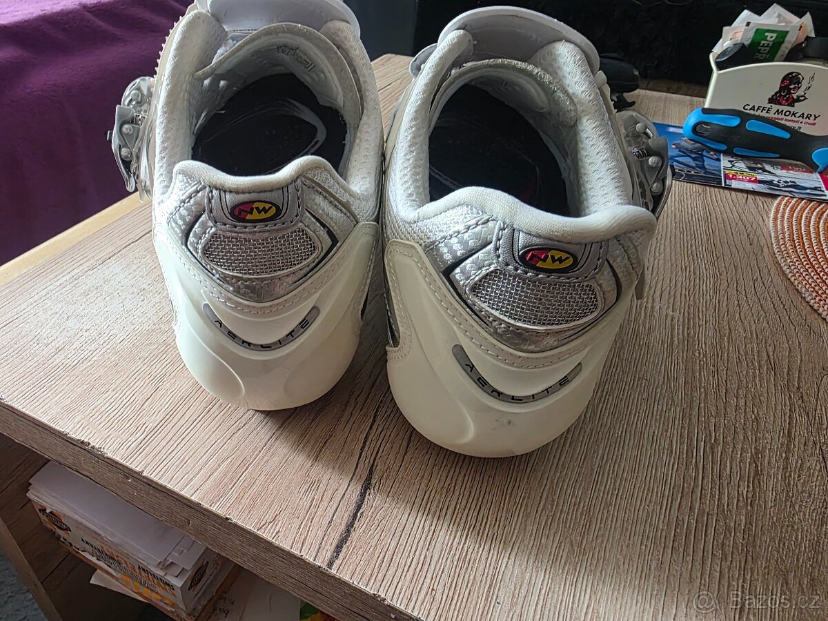 NORTHWAVE VEL 44 - 6