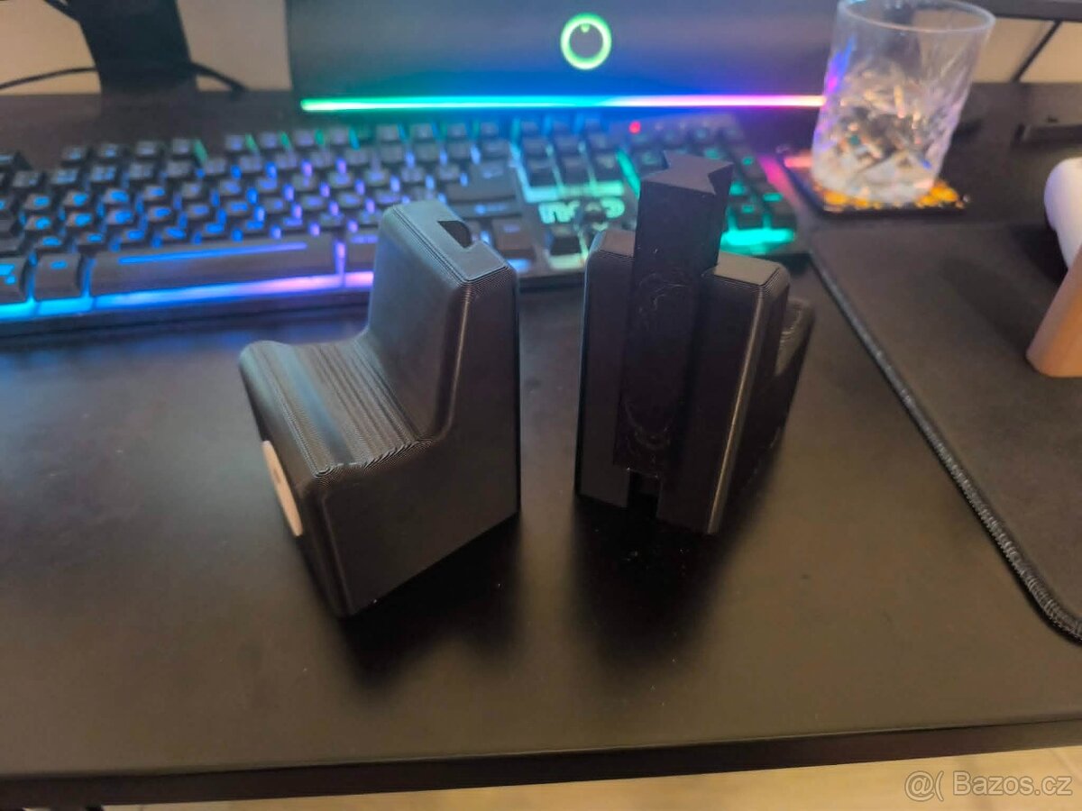Stojánek na PS5 a Xbox ovladače - 6