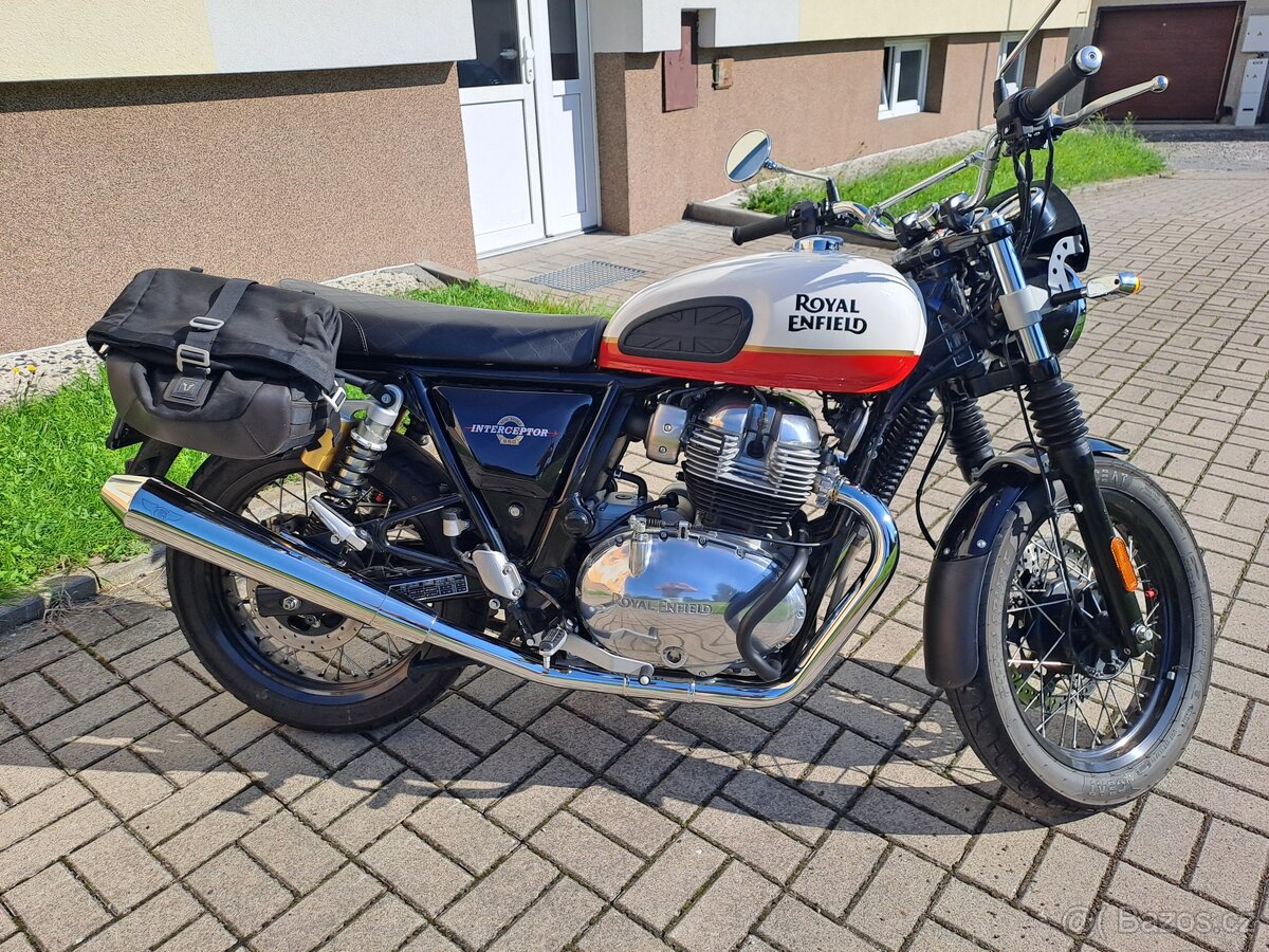 Royal Enfield Interceptor 650 - 6