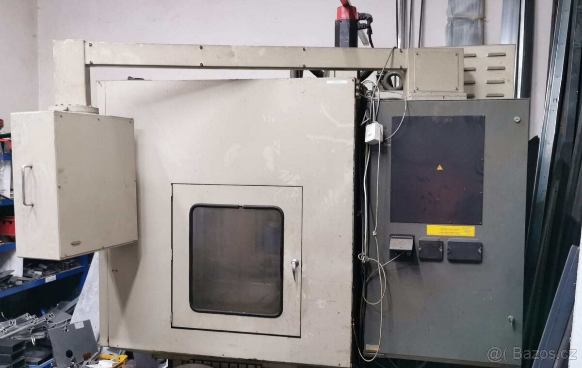 Obráběcí centrum STAMA - FANUC MC010 - 6