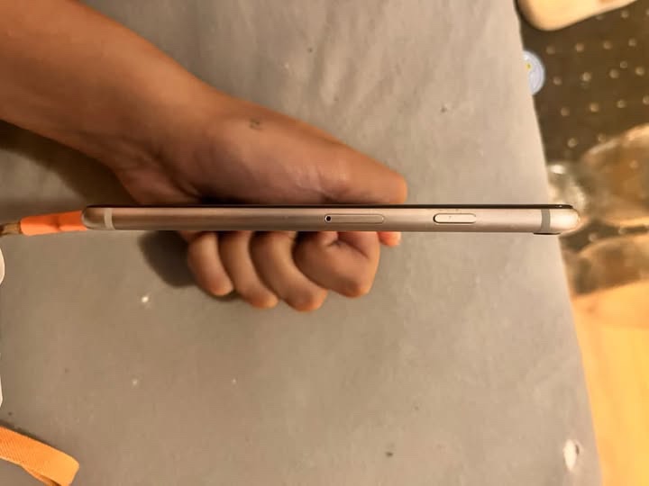 iPhone 6s - 6