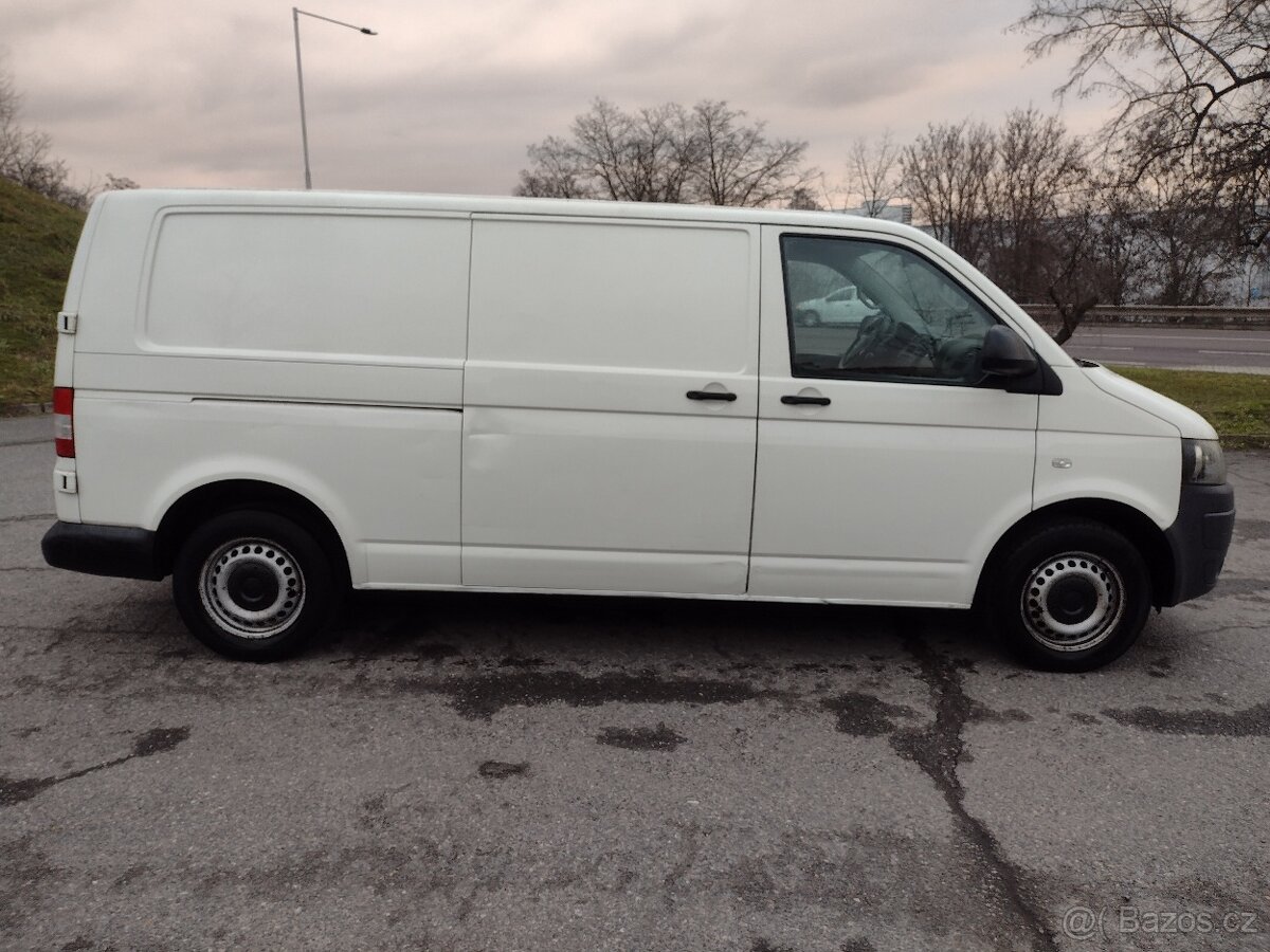 Volkswagen Transporter T5.1 2.0TDI - 6