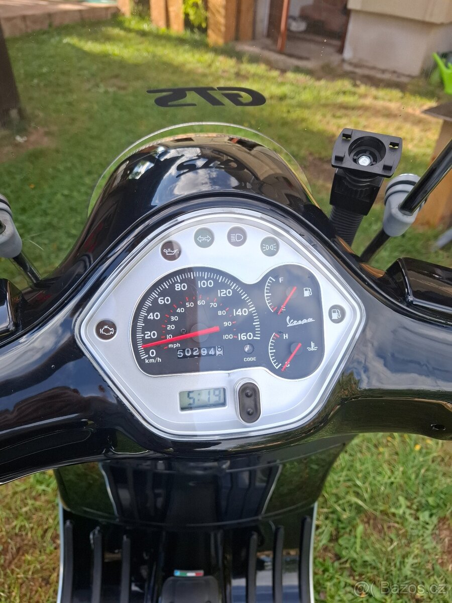 Vespa 300 GTS super - 6