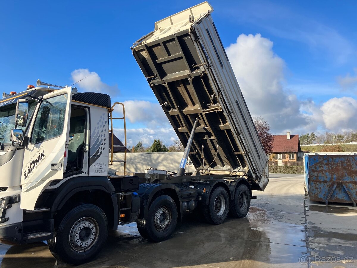 VOLVO FMX 8x4 - 6