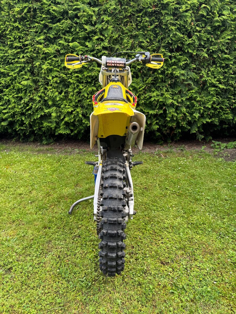 Suzuki RM 250 - 6